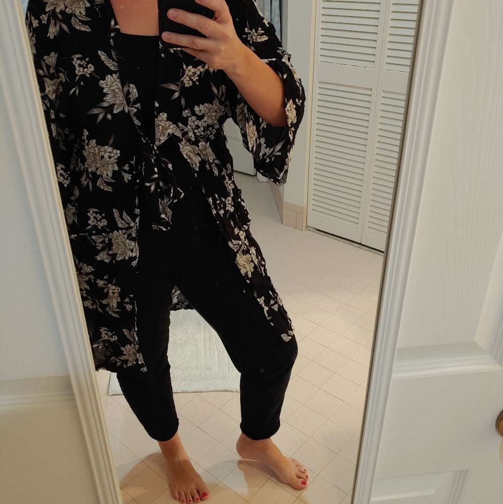 Kimono with tie-front and pockets, knee length
